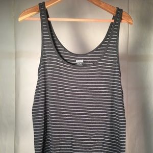 Grey stripe tank XXL